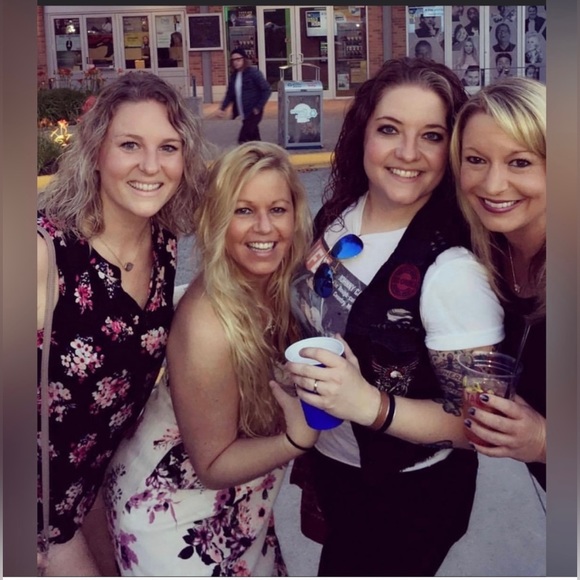 ⭐️SAVED BY THE DRESS CREAM FLORAL TANK SHORT DRESS SZ MED WARN ONCE - Picture 12 of 14